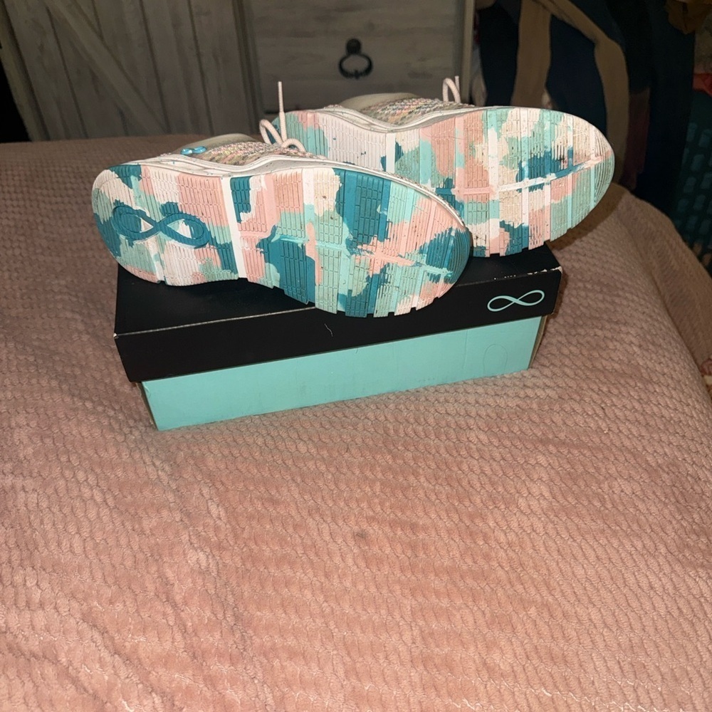 Colorful Sneakers - Picture 2 of 7